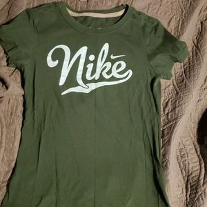 Xs skim fit nike tshirt